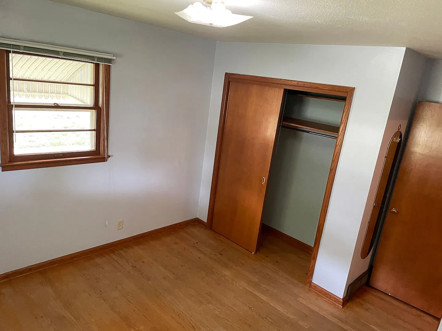 4 Bedrooms | 2 Bathrooms | Available This Week! — Photo 4