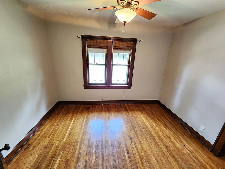 1210 S Jefferson Ave — Photo 22