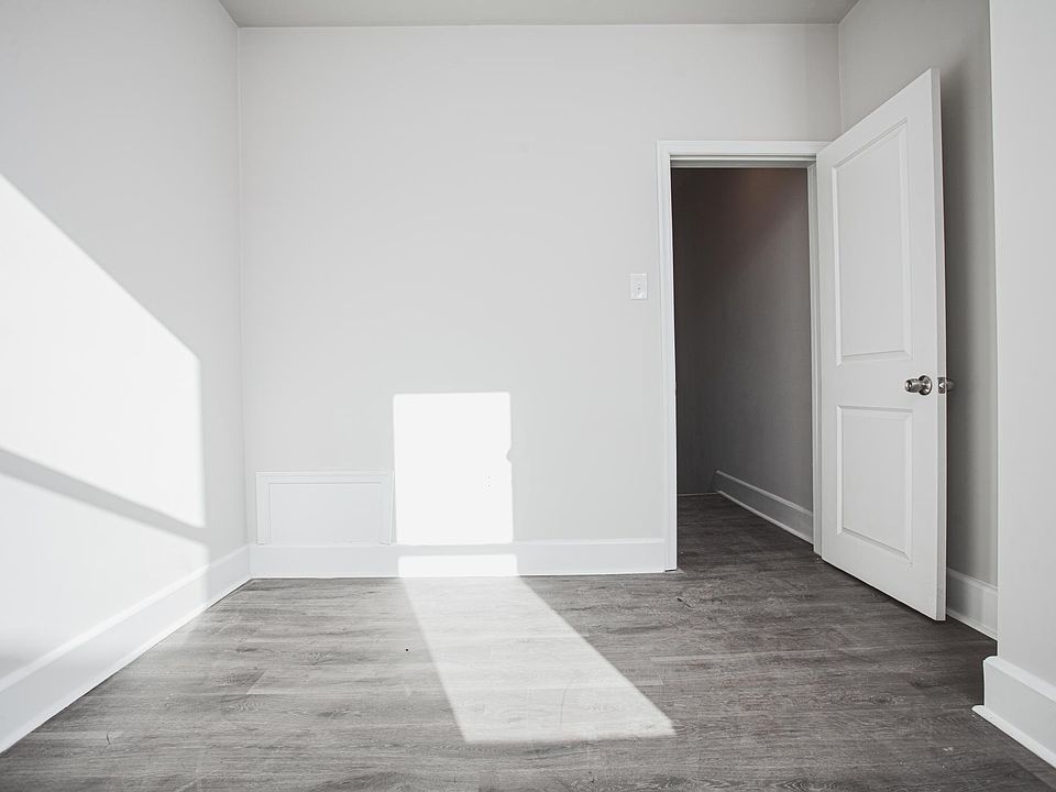 1st image of 3440 Ella St #19