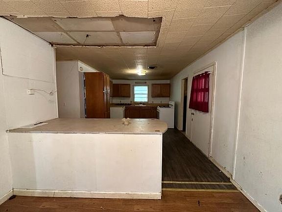 3rd image of 1011 Beatrice Ave