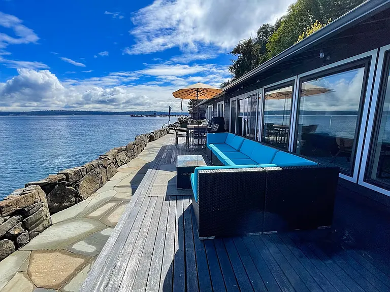 10835 Point Vashon Dr SW — Photo 13