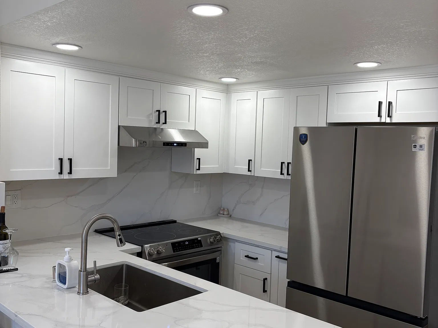 3 bed, 2.5 bath, 1356 sqft, $3,695 — Photo 2
