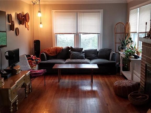 3rd image of 1520 S Lakeview Blvd