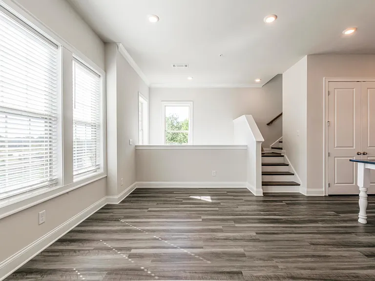 1662 Mountain Top Ln — Photo 15