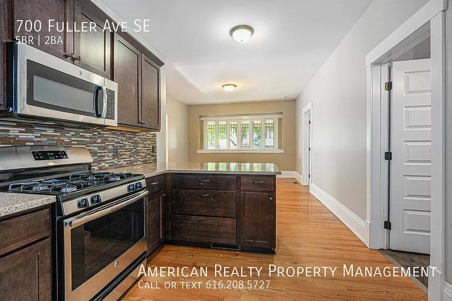 5 bed, 1915 sqft, $3,050 — Photo 4