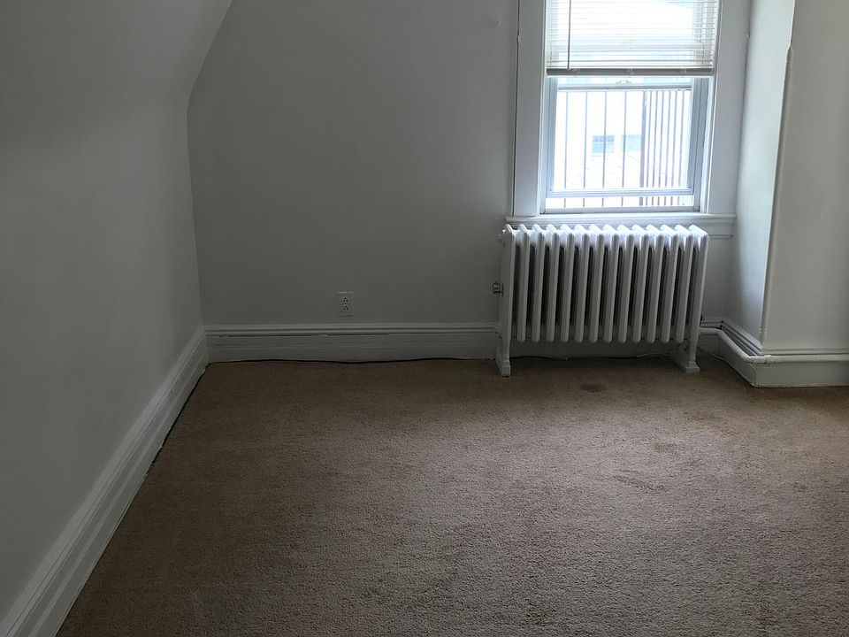 2nd image of 173 Walnut St #3