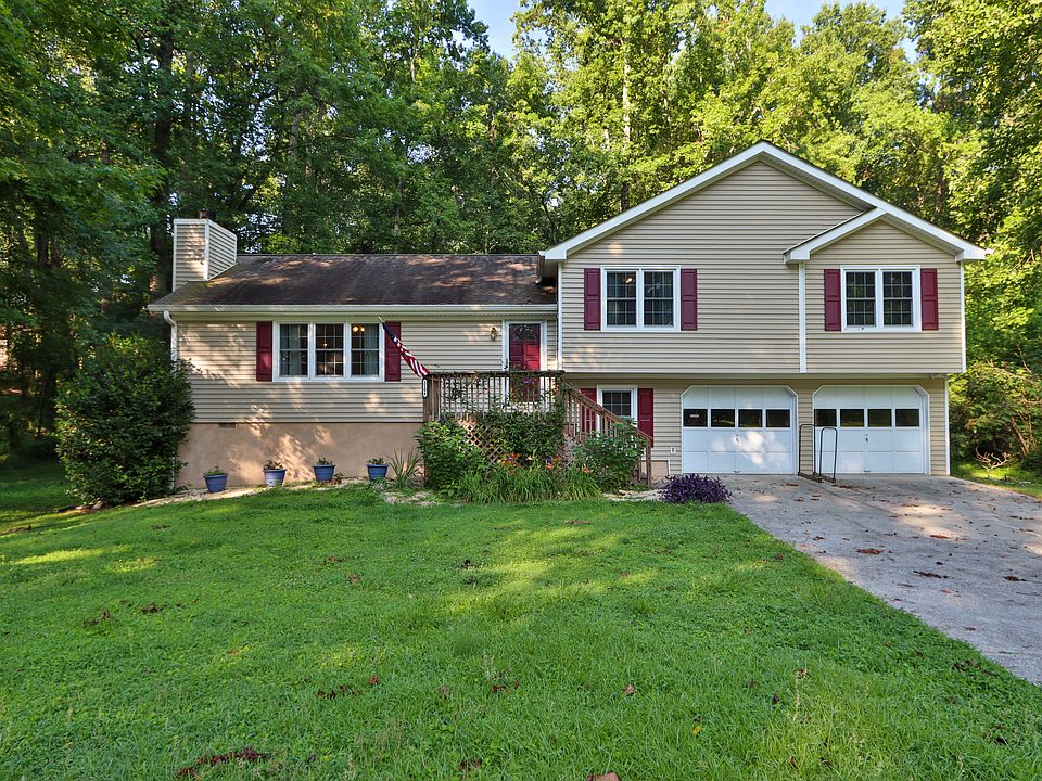 1st image of 2106 Chaparral Dr