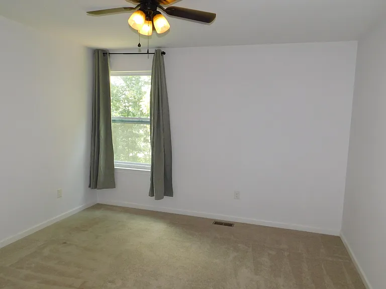 4251 Lilac Ln — Photo 17