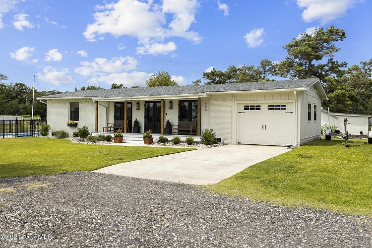 1st image of 184 Twin Oaks Ln