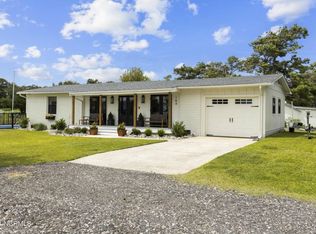 184 Twin Oaks Ln, Newport, NC 28570