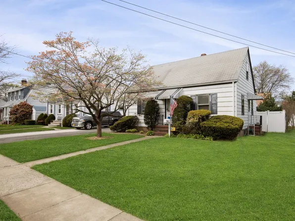 235 Madison Ave, Oceanside, NY 11572