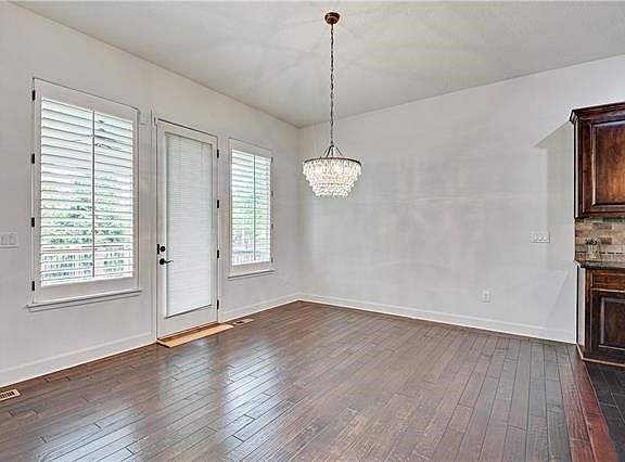 3rd image of 13433 W 172nd St