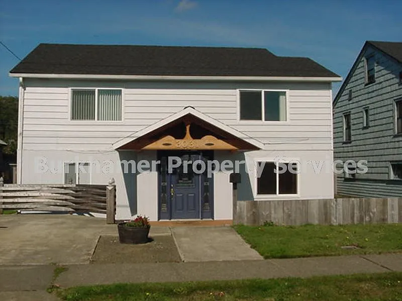 3031 Aberdeen Ave photo 1