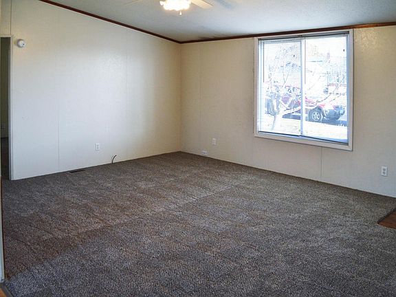 2nd image of 108 Ann St