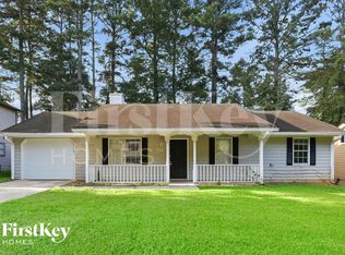 2009 Corners Cir, Lithonia, GA 30058