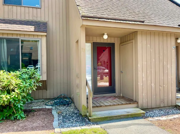 17 Templeton Court, Merrimack, NH 03054