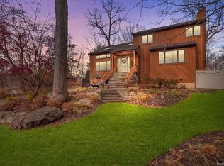 1 Pamela Rd, Cortlandt Manor, NY 10567