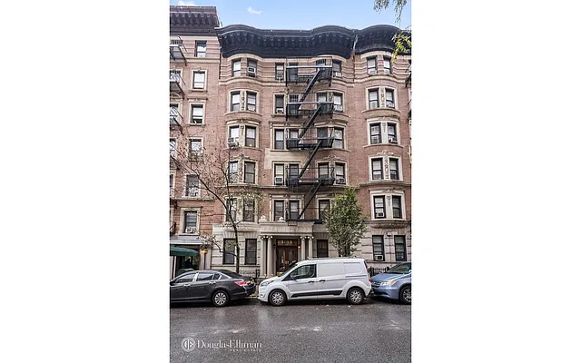 Sold by Douglas Elliman | media 8