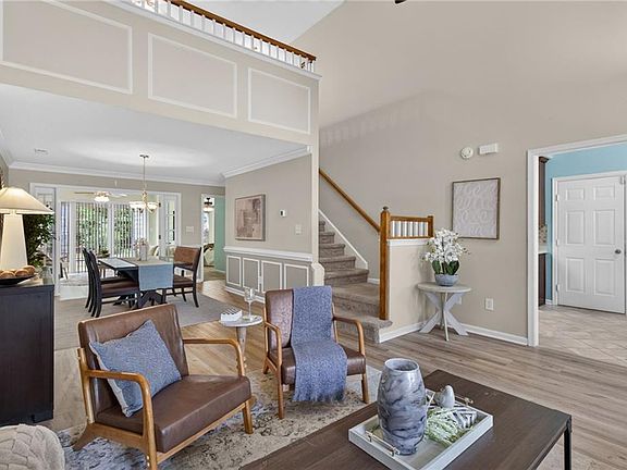 3rd image of 2803 Waters Edge Ln