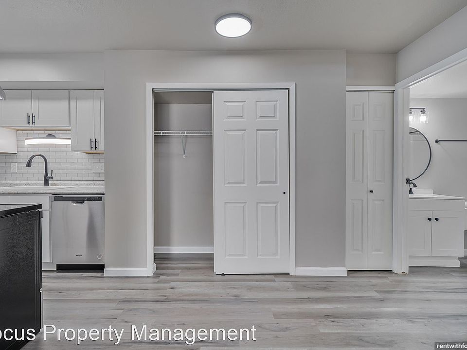 1st image of 1104 Lucerne Dr #1D