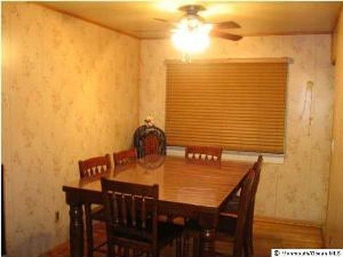 5th image of 1540 Chatham Dr