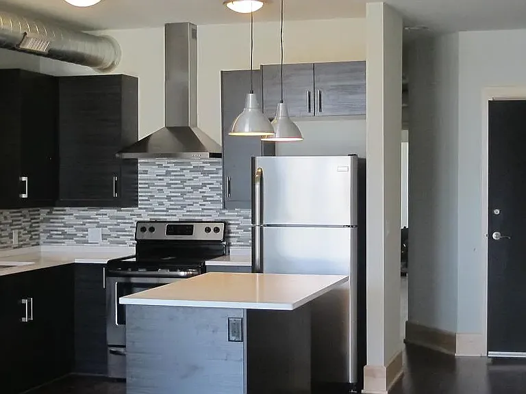 515 N Hickory St #202 — Photo 6