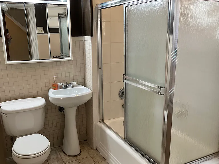 220 Mount Vernon Ave #1 — Photo 9