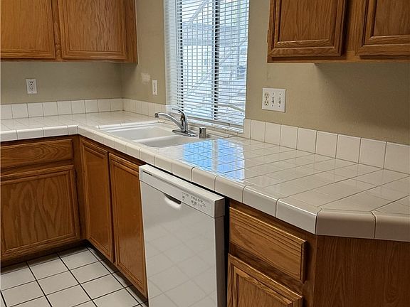 5th image of 3125 N Buffalo Dr Unit 1135