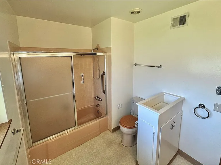 509 California Dr — Photo 24