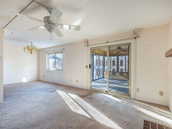 5th image of 7106 Windmill Ln