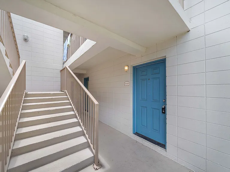 2100 W Beach Dr #A101 — Photo 22