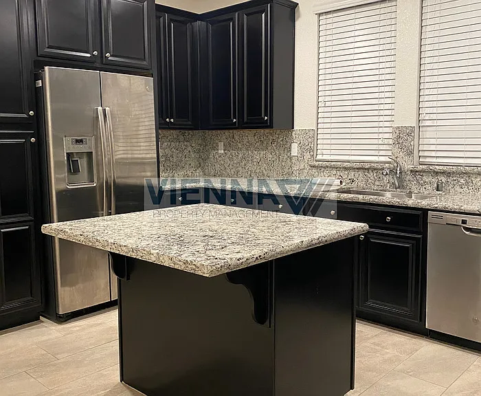 1052 Essington Ln — Photo 9
