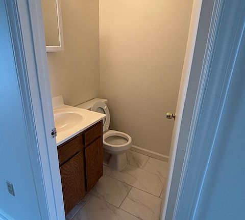 2nd image of 5878 Mebane Ave APT 15
