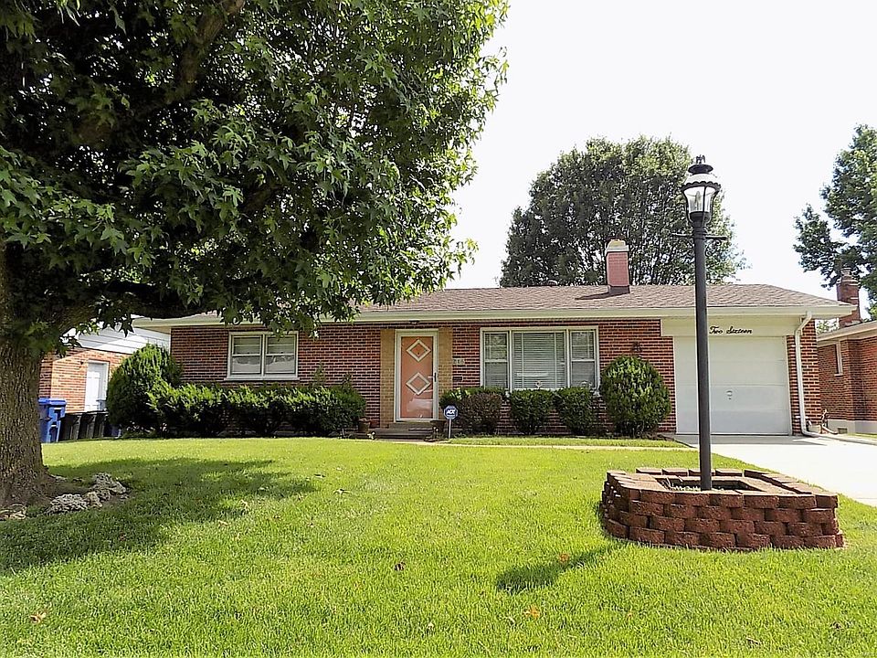 1st image of 216 Woolwich Ln