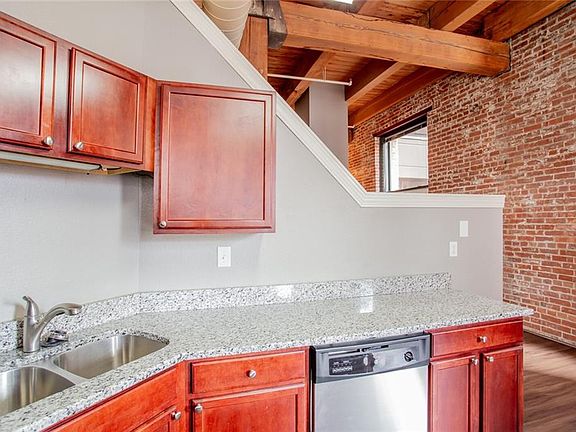 3rd image of 308 W 8th St APT 301
