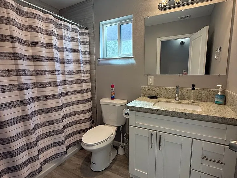 New Furnished 3 Bedroom 2 Bath home — Photo 7