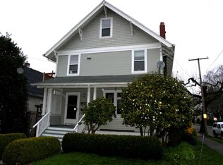 3955 SE Madison St APT 2, Portland, OR 97214