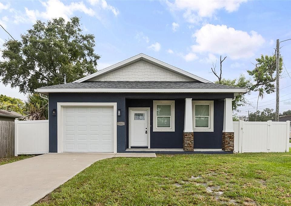 1st image of 3212 E 8TH AVENUE