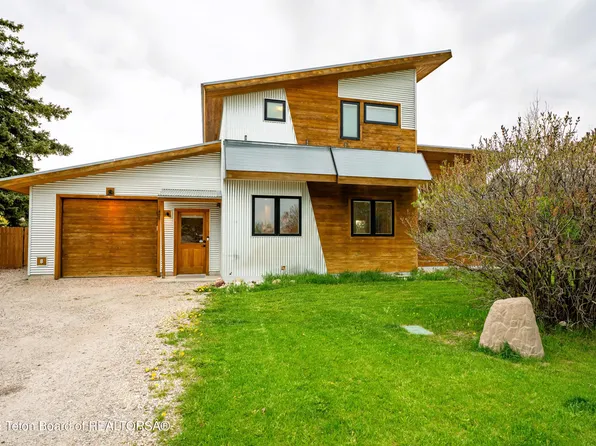 405 E Howard Ave, Driggs, ID 83422