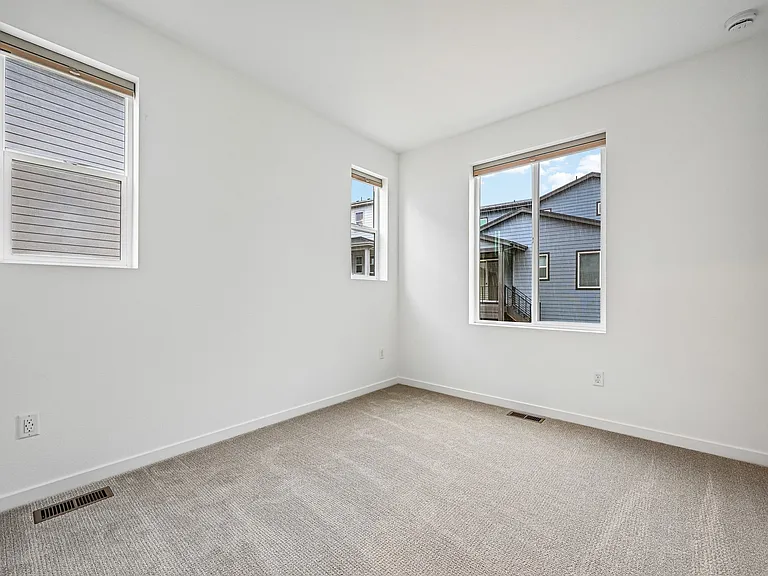Bedroom / Office on main floor