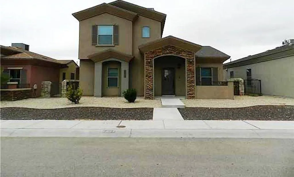 3 bed, 2.5 bath, 1437 sqft, $1,700 — Photo 1