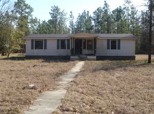 217 Meadowood Dr, Jesup, GA 31545