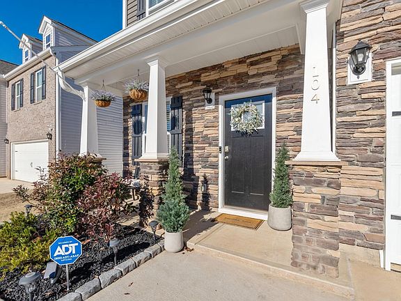 4th image of 104 Silicon Dr