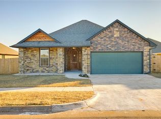 11008 SW 37th St, Mustang, OK 73064