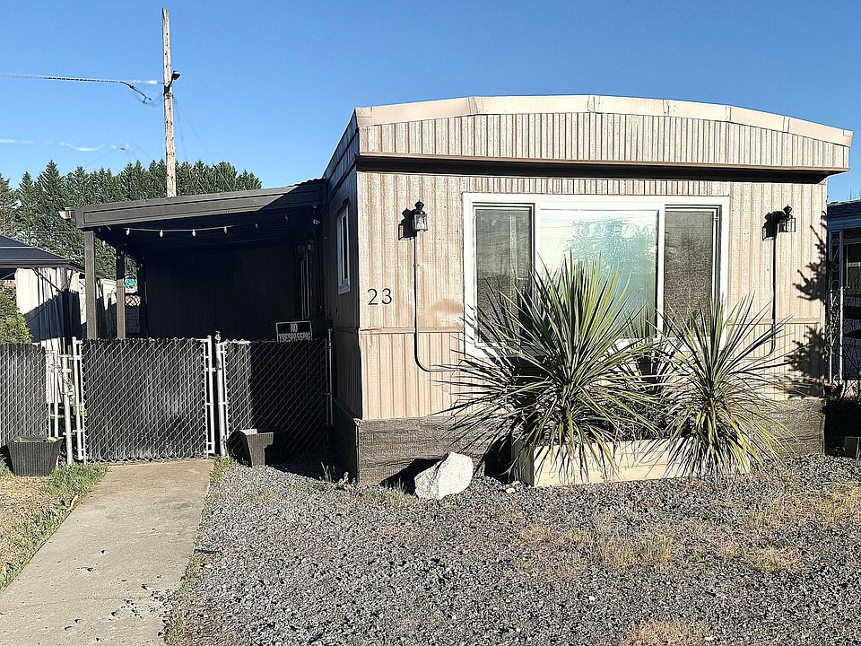 1st image of 2395 Redwood Ave Space 23