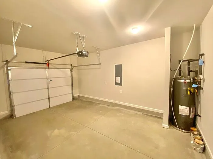 230 Mahone Dr — Photo 18