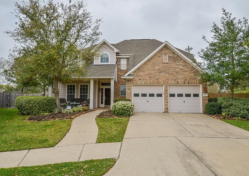 1st image of 7410 Hollow Field Ct
