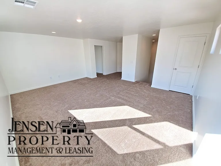3294 E Tanoak Dr — Photo 22