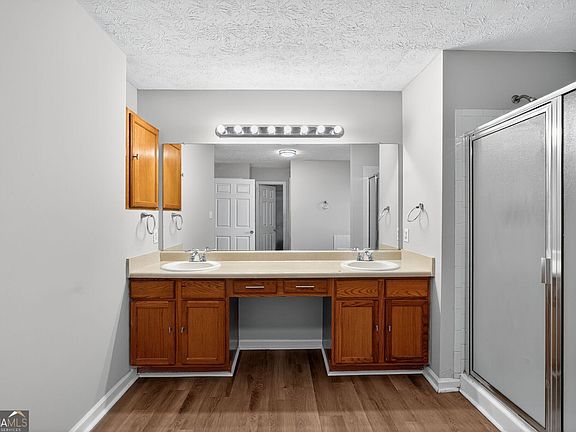 4th image of 3737 Waldrop Rd