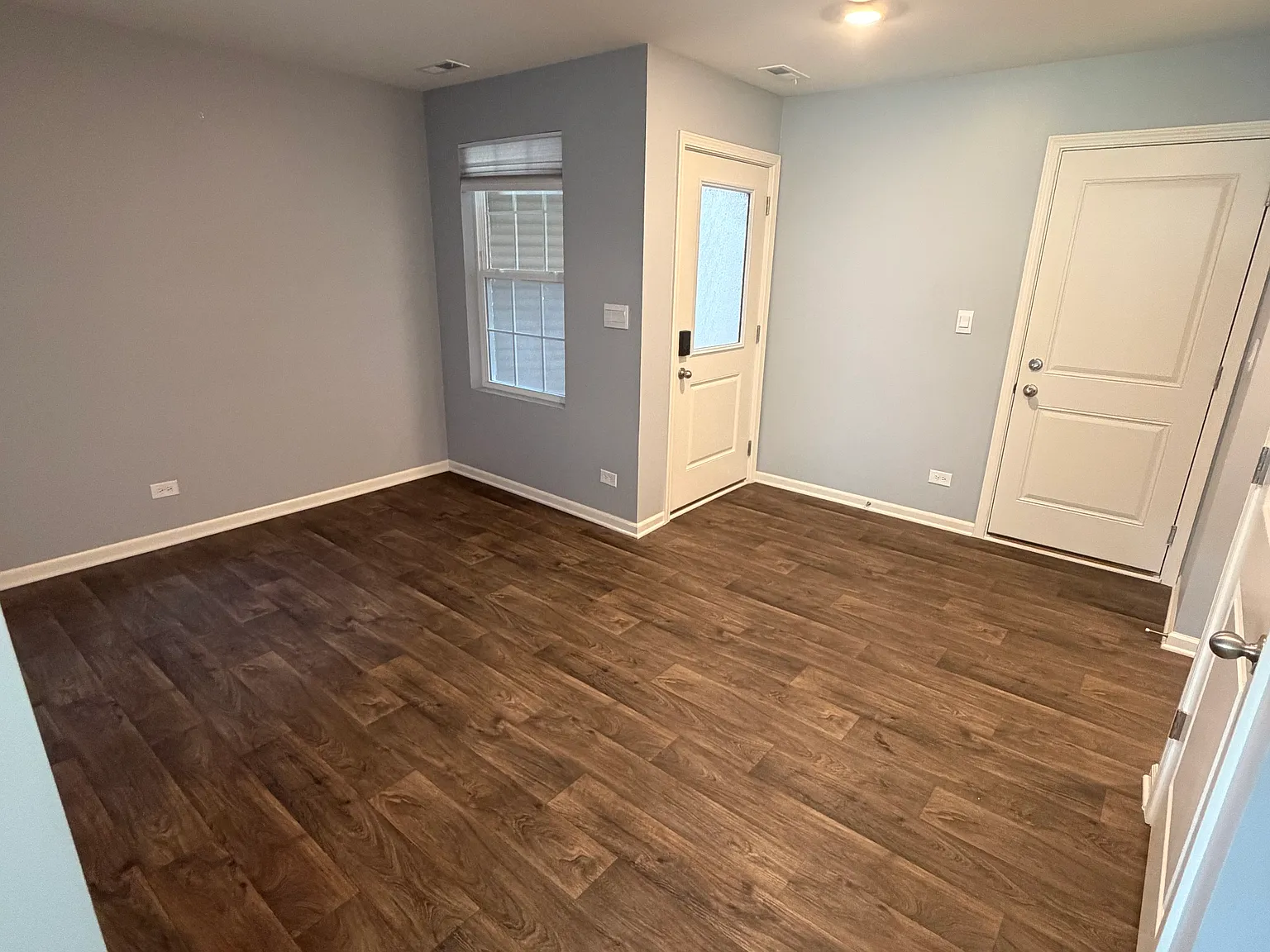 3 bed, 2.5 bath, 1790 sqft, $2,700 — Photo 2
